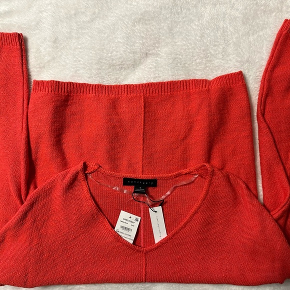 NWT reddish-orange Sanctuary sweater - Picture 2 of 5